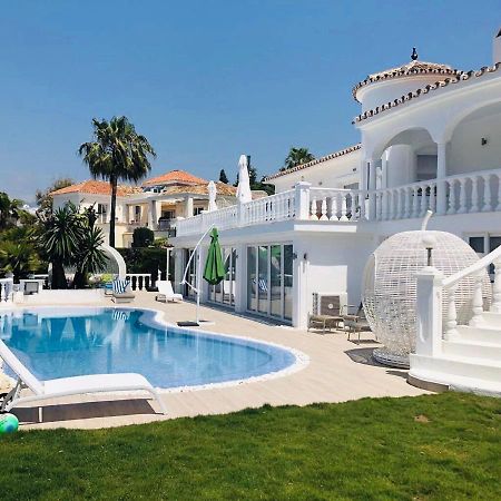 R02 Luxury Apartment In Villa With Pool And Garden 마르베야 외부 사진